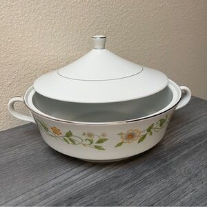 Vintage Ekco Floral Generation White Serveware Casserole Dish, Fine China, 9”